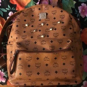 Meet your Posher, Mike